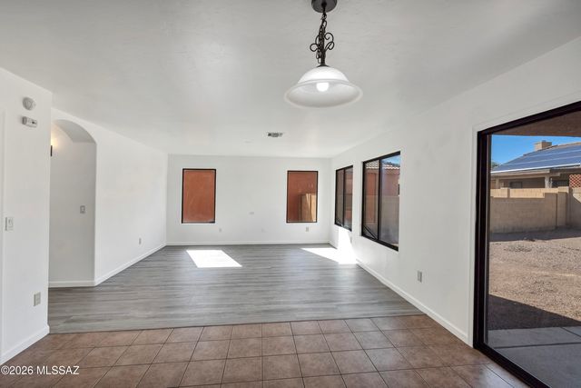 4830 S Vallecano Drive, Tucson, AZ 85746