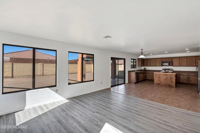 4830 S Vallecano Drive, Tucson, AZ 85746