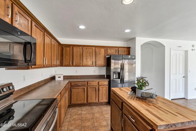 4830 S Vallecano Drive, Tucson, AZ 85746