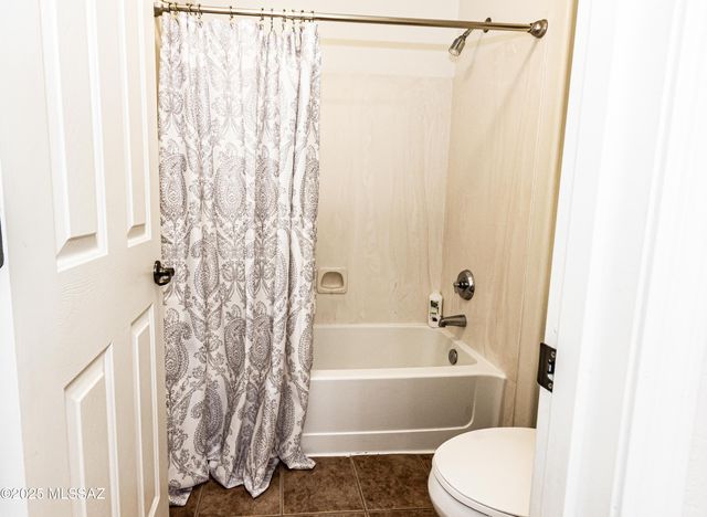 4830 S Vallecano Drive, Tucson, AZ 85746