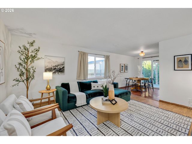 16082 Sw 93RD Ave, Tigard, OR 97224