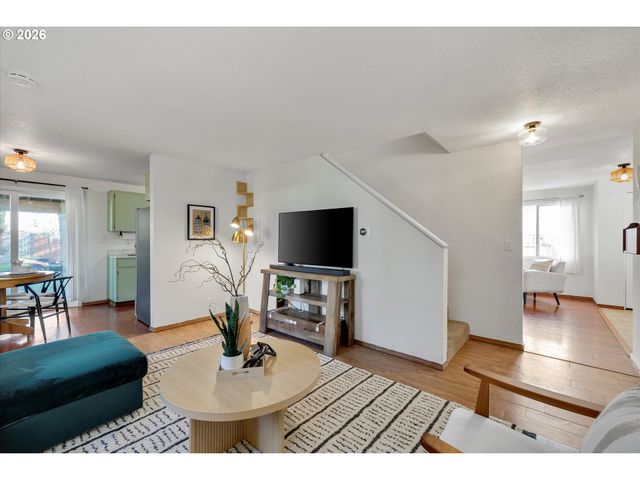 16082 Sw 93RD Ave, Tigard, OR 97224