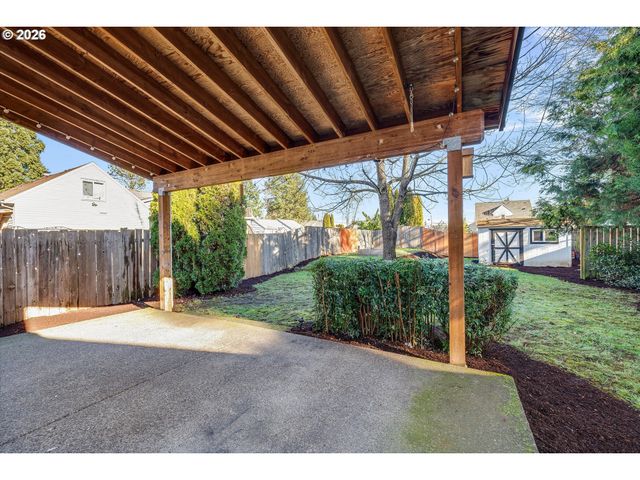 16082 Sw 93RD Ave, Tigard, OR 97224