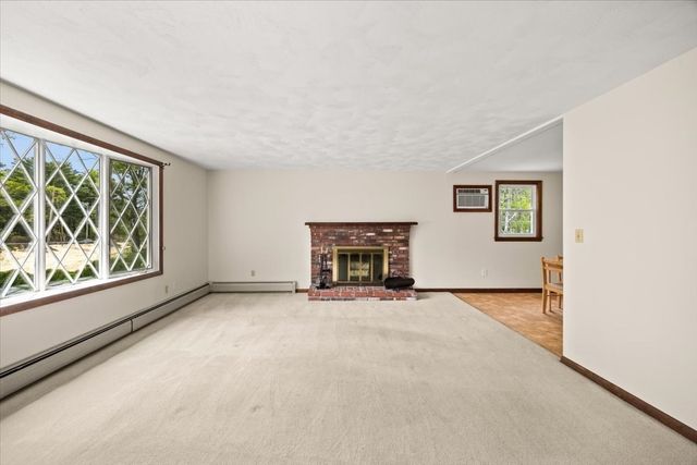 391 Scenic Hwy, Bourne, MA 02532