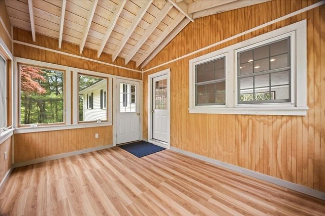 391 Scenic Hwy, Bourne, MA 02532