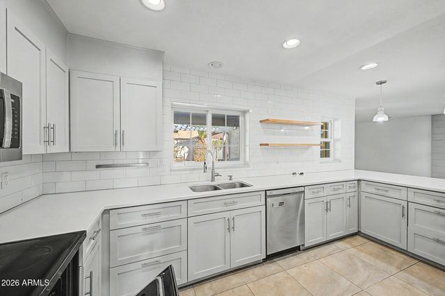 2635 S BROOKS Circle, Mesa, AZ 85202