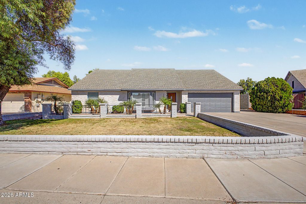 2635 S BROOKS Circle, Mesa, AZ 85202