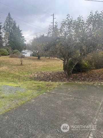 2604 31st Avenue SW, Puyallup, WA 98373