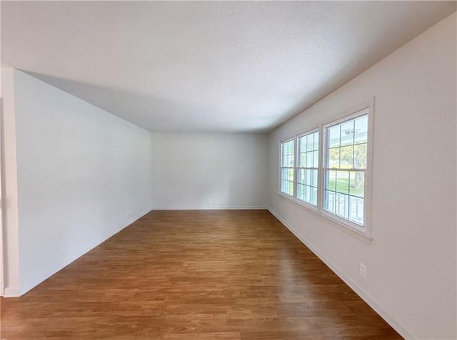 10405 E 80th Street, Kansas City, MO 64138
