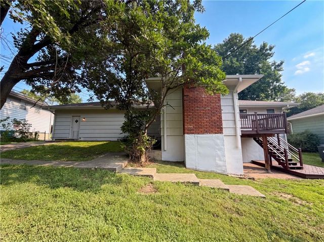 10405 E 80th Street, Kansas City, MO 64138