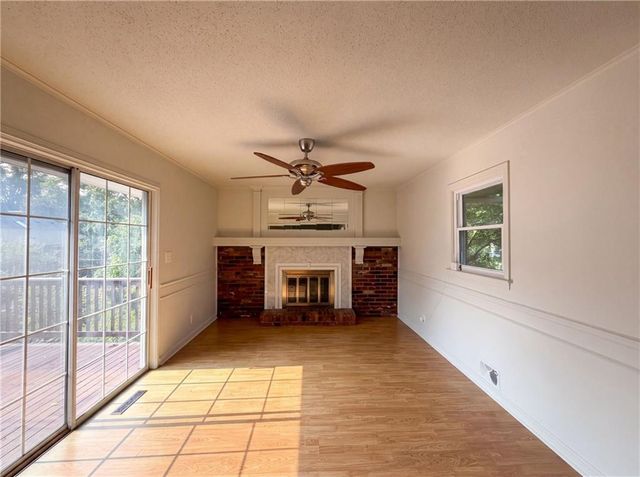 10405 E 80th Street, Kansas City, MO 64138