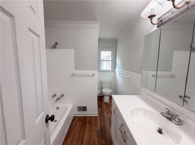 10405 E 80th Street, Kansas City, MO 64138