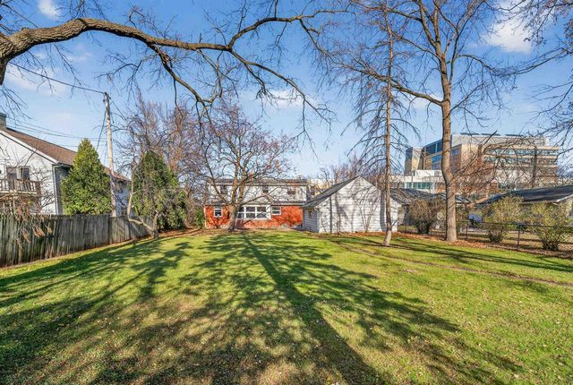 813 E GRANT STREET, Appleton, WI 54911