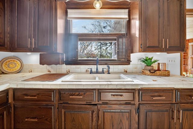 813 E GRANT STREET, Appleton, WI 54911