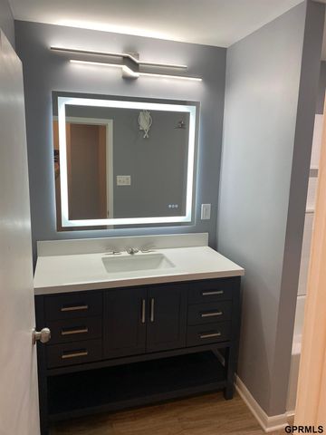 205 S 11th Street S, Norfolk, NE 68701