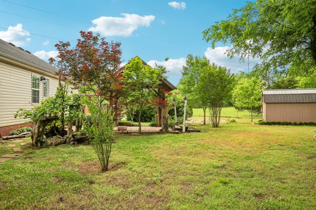 136 Conquest Ct, Unionville, TN 37180