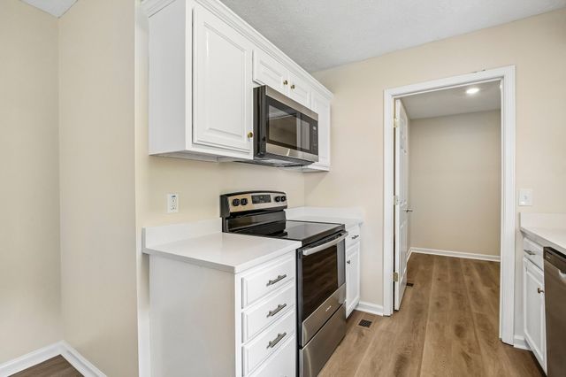 136 Conquest Ct, Unionville, TN 37180