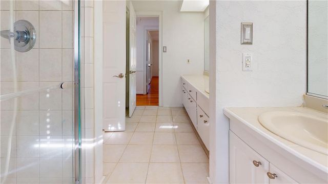 1319 Janmar Road, Snellville, GA 30078