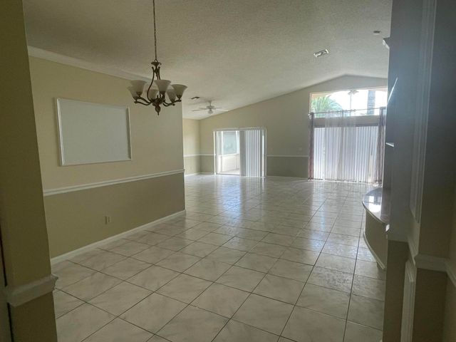 8265 White Rock Circle, Boynton Beach, FL 33436