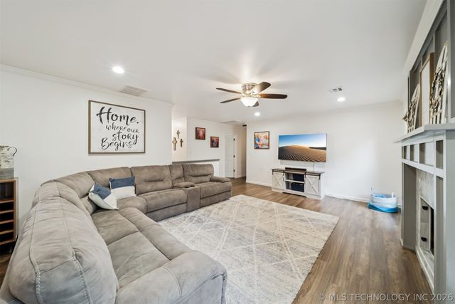 11752 S 86th East Avenue, Bixby, OK 74008