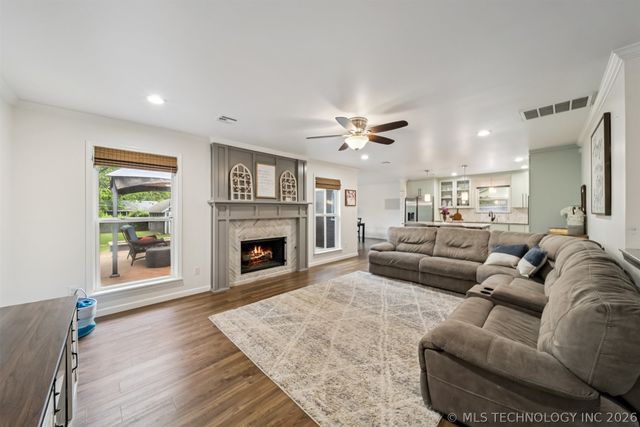 11752 S 86th East Avenue, Bixby, OK 74008