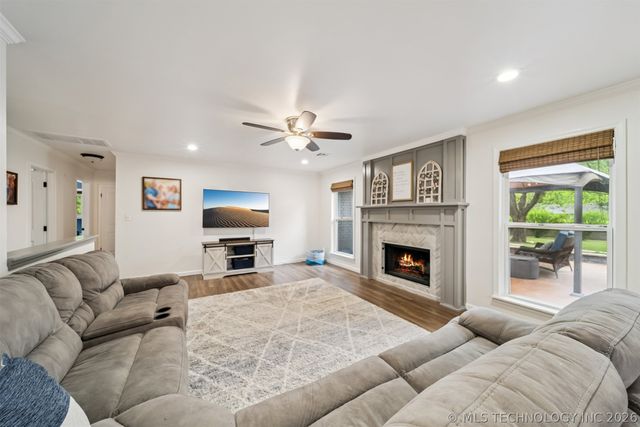 11752 S 86th East Avenue, Bixby, OK 74008