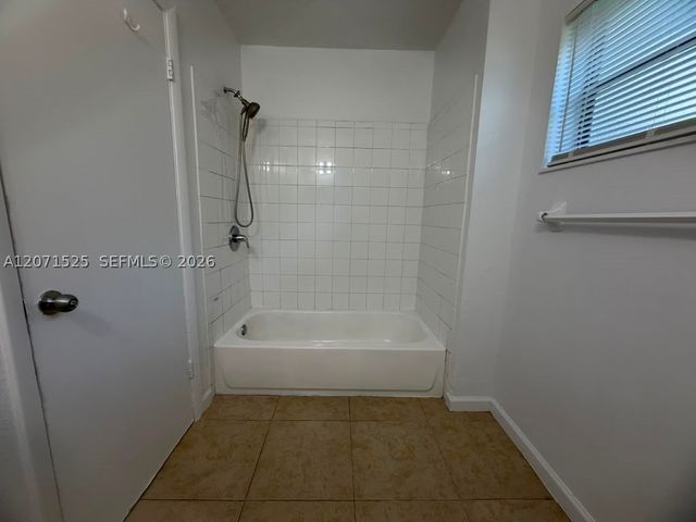 919 NW 2nd Ave 3, Fort Lauderdale, FL 33311