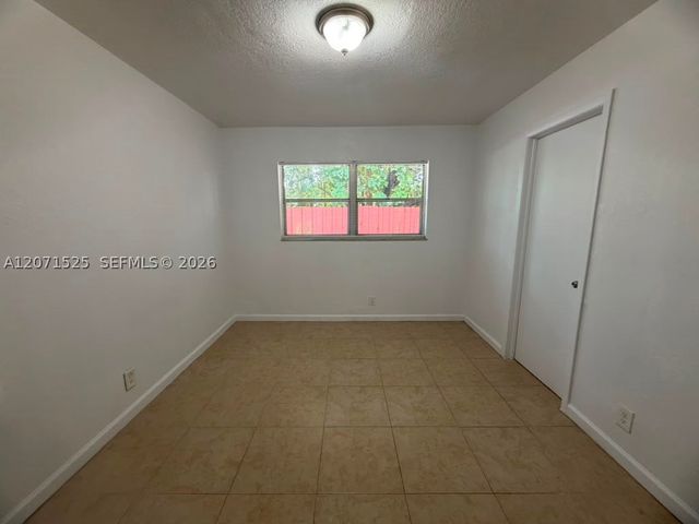 919 NW 2nd Ave 3, Fort Lauderdale, FL 33311