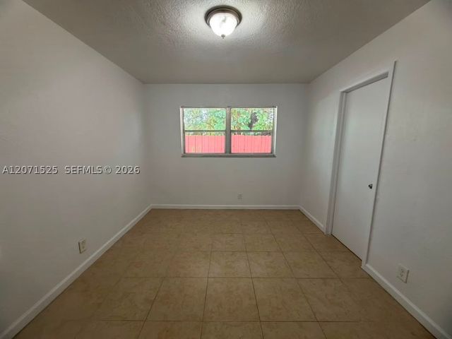 919 NW 2nd Ave 3, Fort Lauderdale, FL 33311