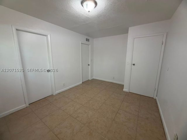 919 NW 2nd Ave 3, Fort Lauderdale, FL 33311