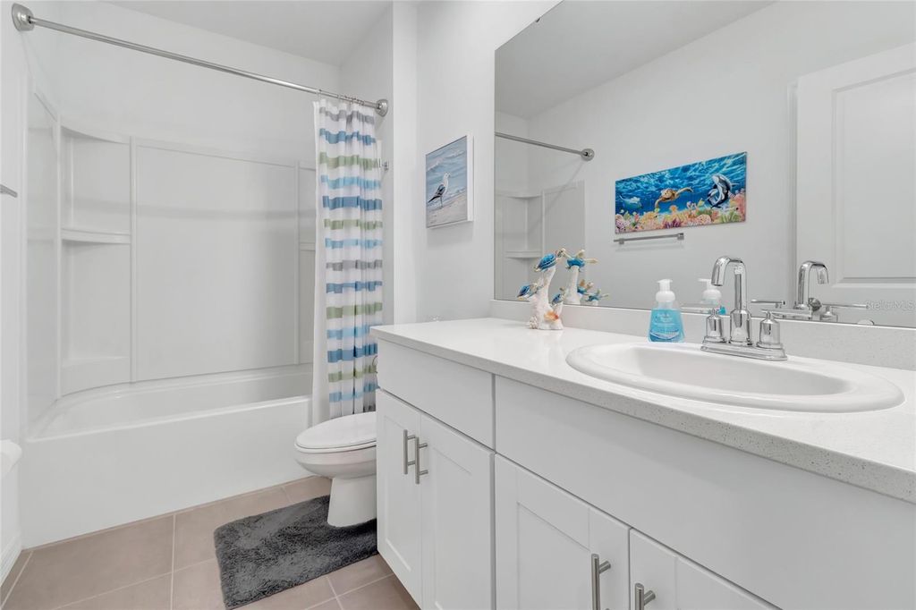 Image 19 of property listing at 1115 CALICO POINTE CIRCLE, Groveland, FL 34736