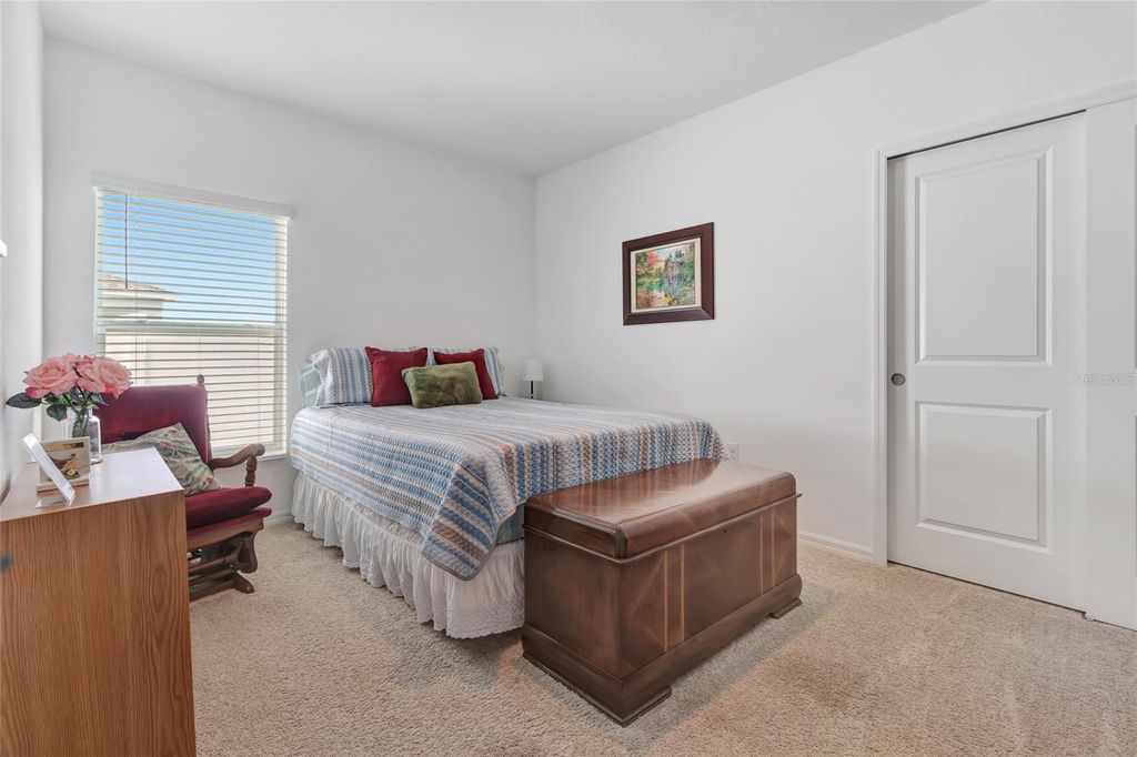 Image 22 of property listing at 1115 CALICO POINTE CIRCLE, Groveland, FL 34736