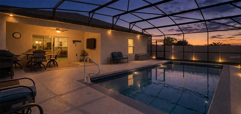 Image 25 of property listing at 1115 CALICO POINTE CIRCLE, Groveland, FL 34736