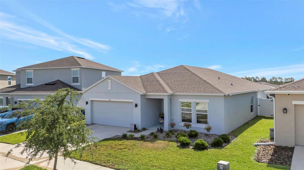 Image 34 of property listing at 1115 CALICO POINTE CIRCLE, Groveland, FL 34736