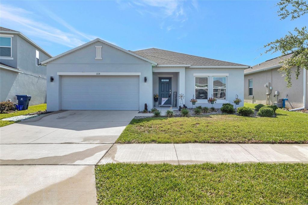Image 36 of property listing at 1115 CALICO POINTE CIRCLE, Groveland, FL 34736