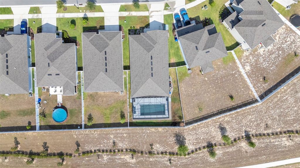 Image 46 of property listing at 1115 CALICO POINTE CIRCLE, Groveland, FL 34736