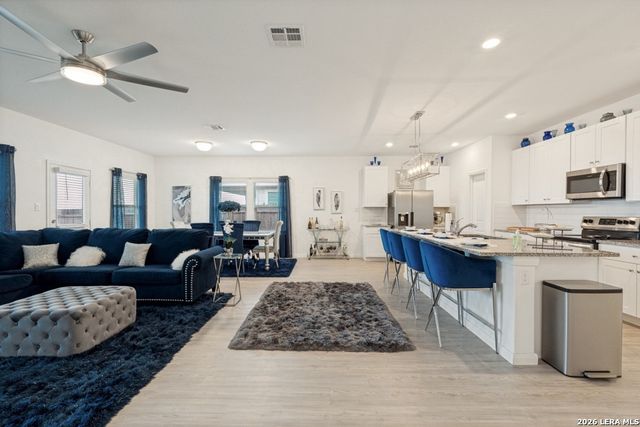 227 Cordova Crossing, Seguin, TX 78155