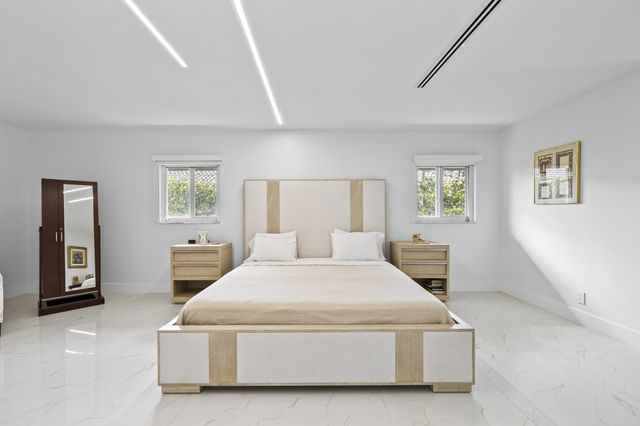 10603 Boca Woods Lane, Boca Raton, FL 33428