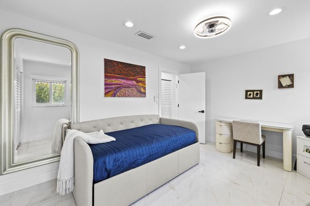 10603 Boca Woods Lane, Boca Raton, FL 33428