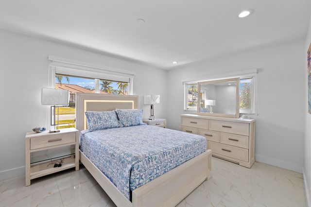 10603 Boca Woods Lane, Boca Raton, FL 33428