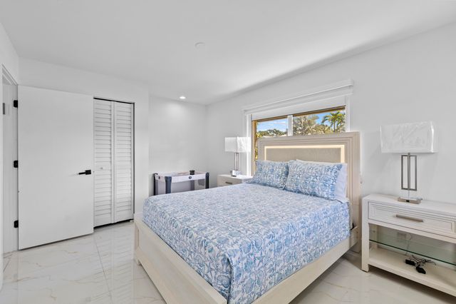 10603 Boca Woods Lane, Boca Raton, FL 33428