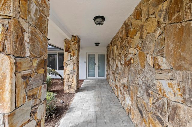 10603 Boca Woods Lane, Boca Raton, FL 33428