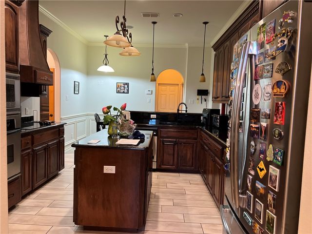6902 Windy Creek Dr, Corpus Christi, TX 78414