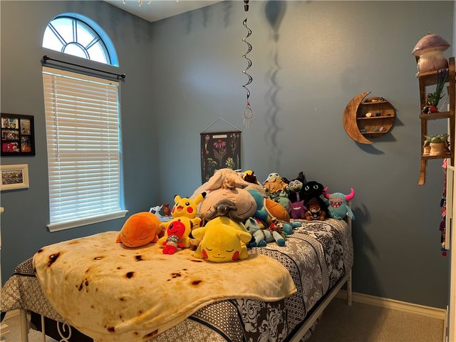 6902 Windy Creek Dr, Corpus Christi, TX 78414