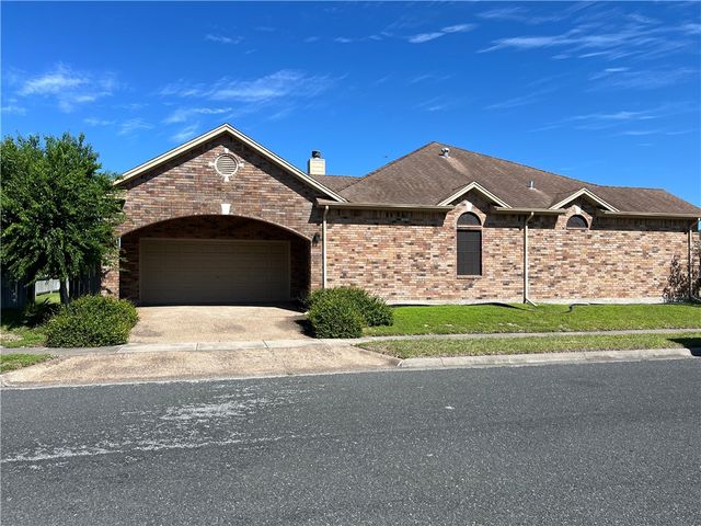 6902 Windy Creek Dr, Corpus Christi, TX 78414