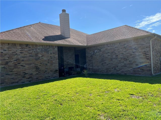 6902 Windy Creek Dr, Corpus Christi, TX 78414
