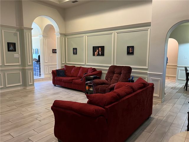 6902 Windy Creek Dr, Corpus Christi, TX 78414