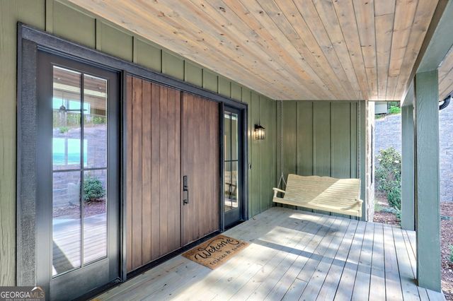 1095 Rabun Bluffs Drive, Lakemont, GA 30552