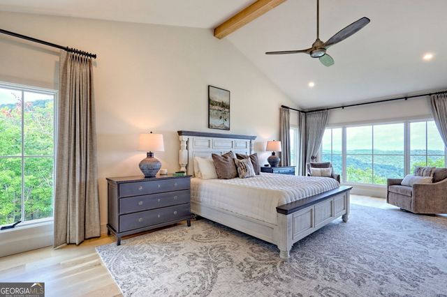 1095 Rabun Bluffs Drive, Lakemont, GA 30552