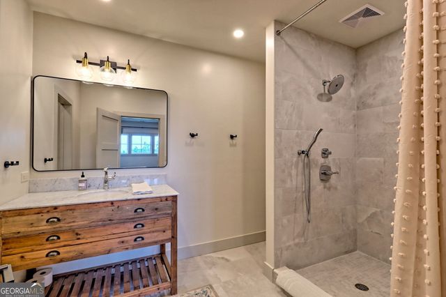 1095 Rabun Bluffs Drive, Lakemont, GA 30552